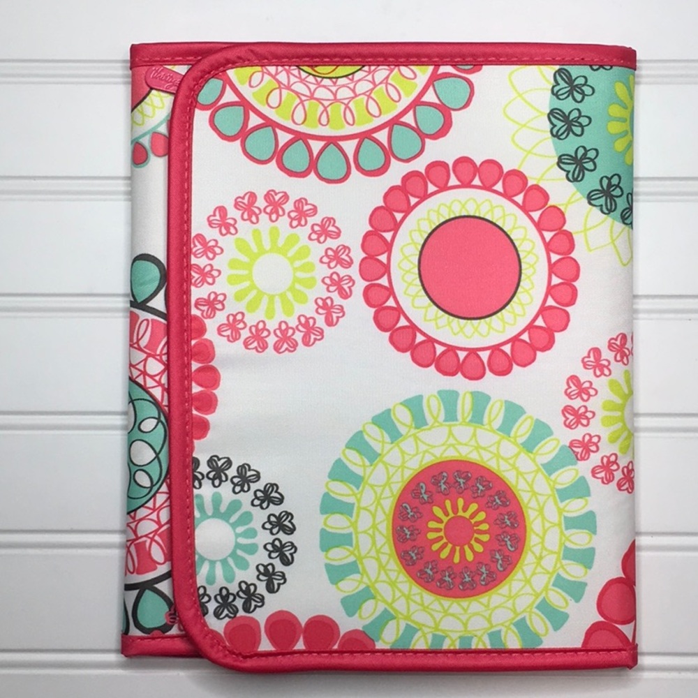 Brand New Thirty-One Fold it Up Organizer - Citrus Medallion